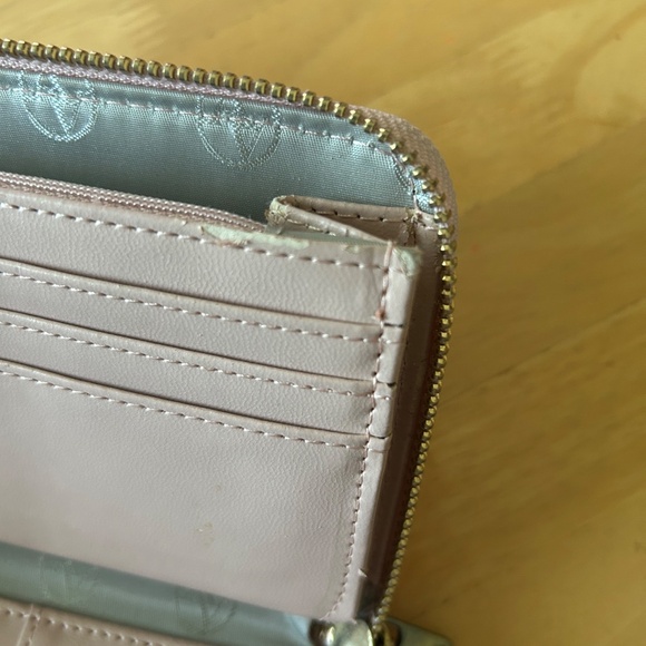 New Adrienne Vittadini Pink Leather Zip Around Wallet - Picture 16 of 16